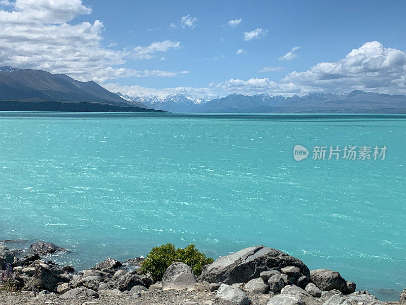 Mount Cook Road (State Highway 80)和Lake Pukaki view, Twizel, South Island, New Zealand